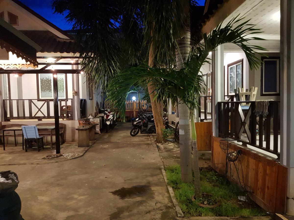 Thaihouse Koh Larn Exterior foto
